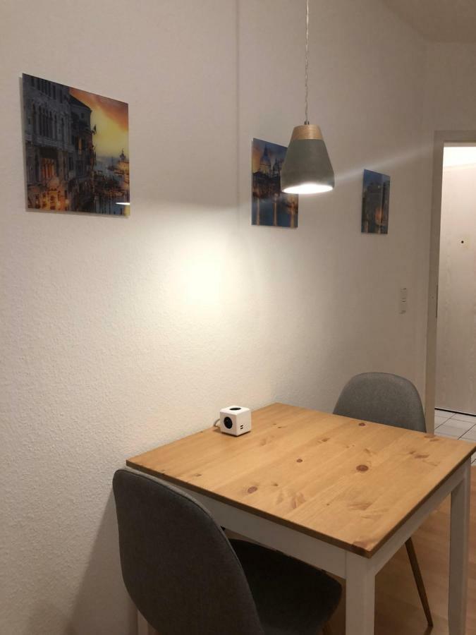 Appartement Bed & Kitchen à Gießen Extérieur photo