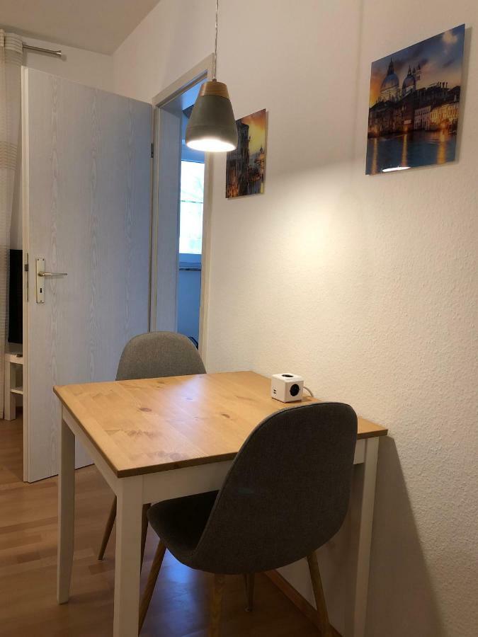 Appartement Bed & Kitchen à Gießen Extérieur photo